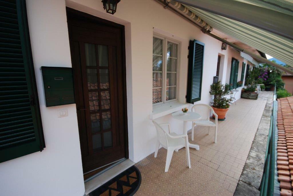 דירות קנרו ריביירה Casa Ubaldo מראה חיצוני תמונה
